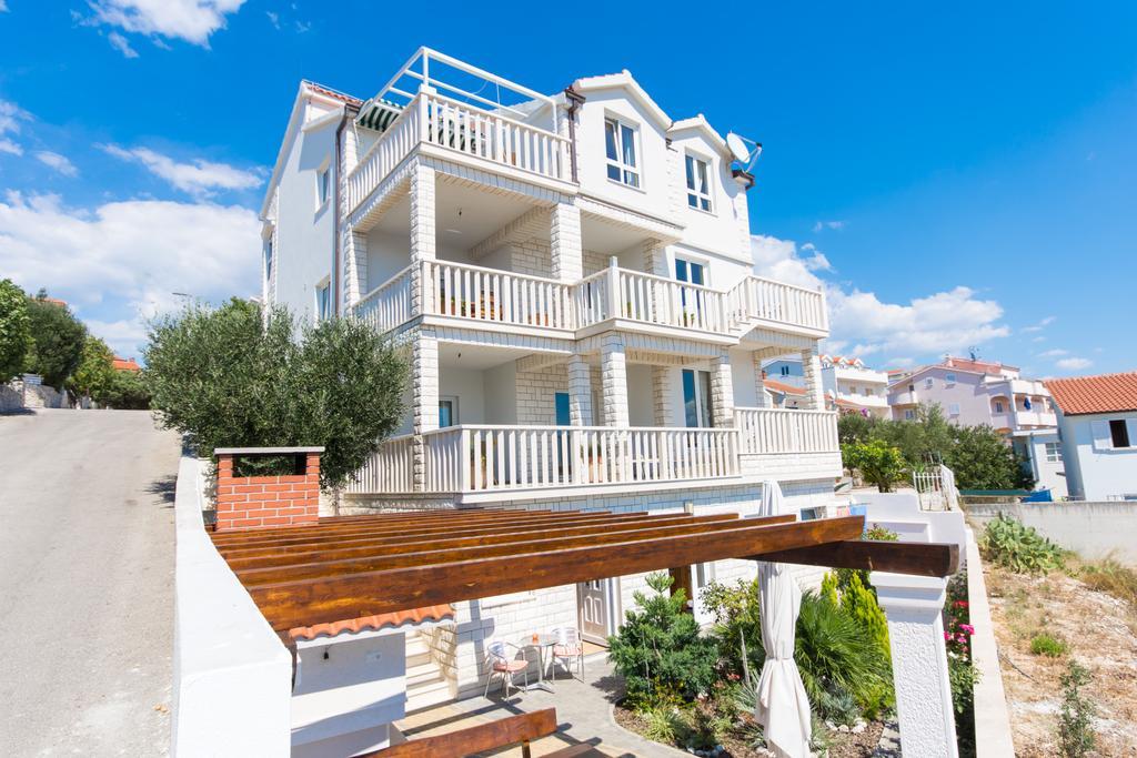 Apartments Wisibada Trogir Kültér fotó