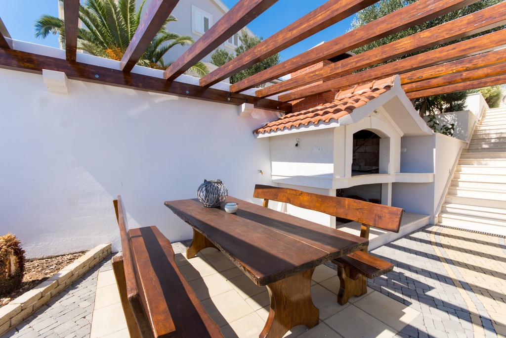 Apartments Wisibada Trogir Kültér fotó