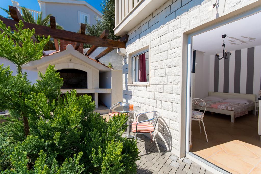 Apartments Wisibada Trogir Kültér fotó